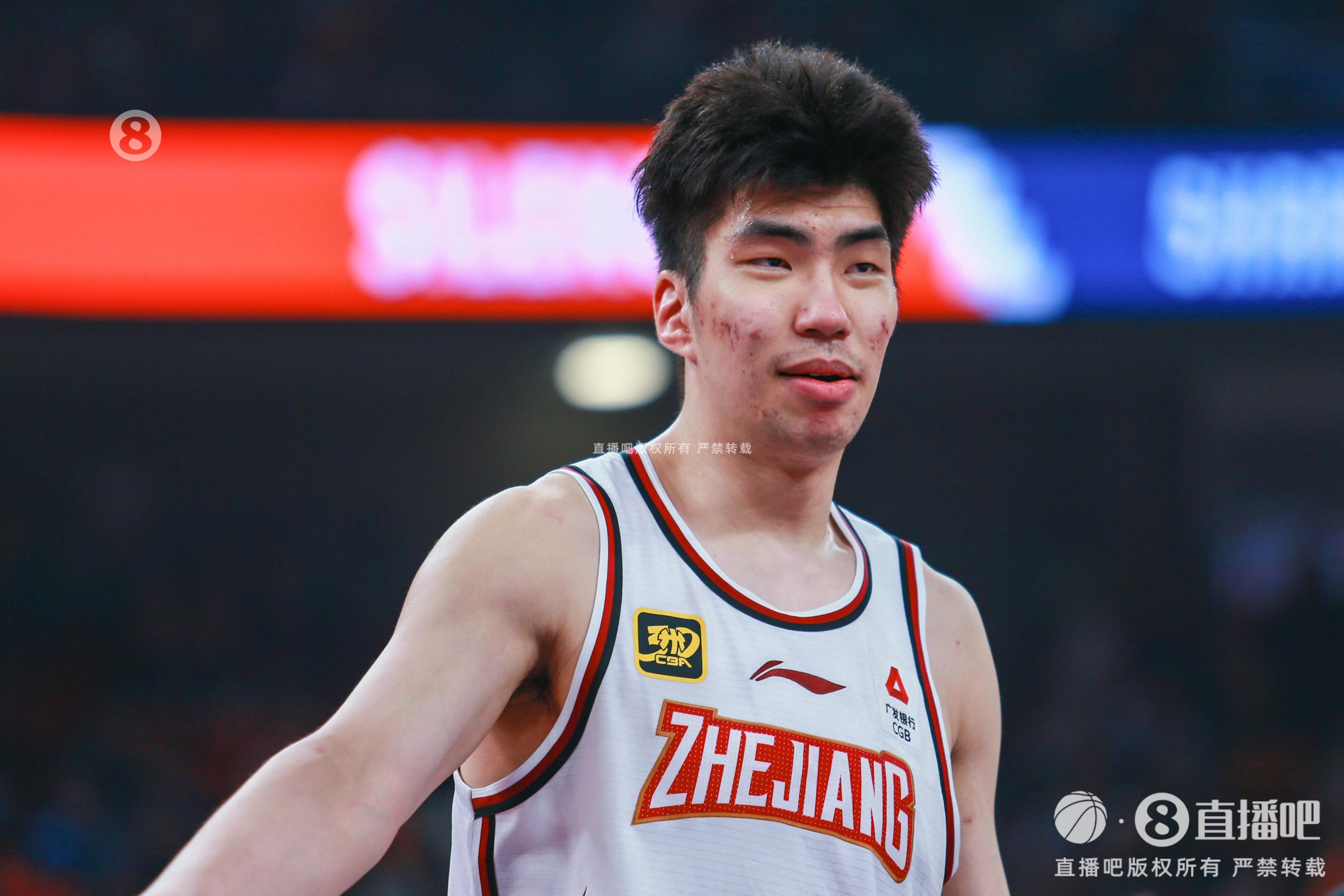 效率極高！余嘉豪8中8貢獻(xiàn)20分7板 罰球5中4